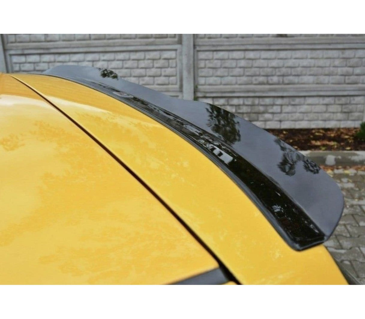 Maxton Design Spoiler Cap VW Golf IV