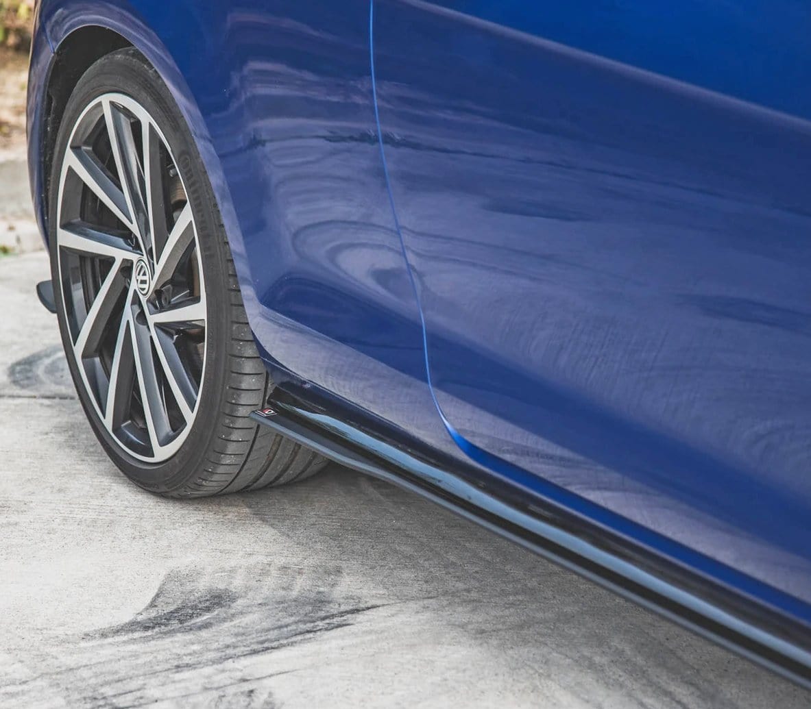Maxton Design Racing Durability Side Skirts Diffusers VW Mk7.5 Golf-R