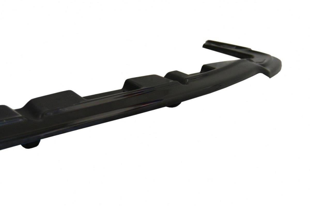 Maxton Design Central Rear Splitter Lexus Ct Mk1 Facelift (With Vertical Bars)