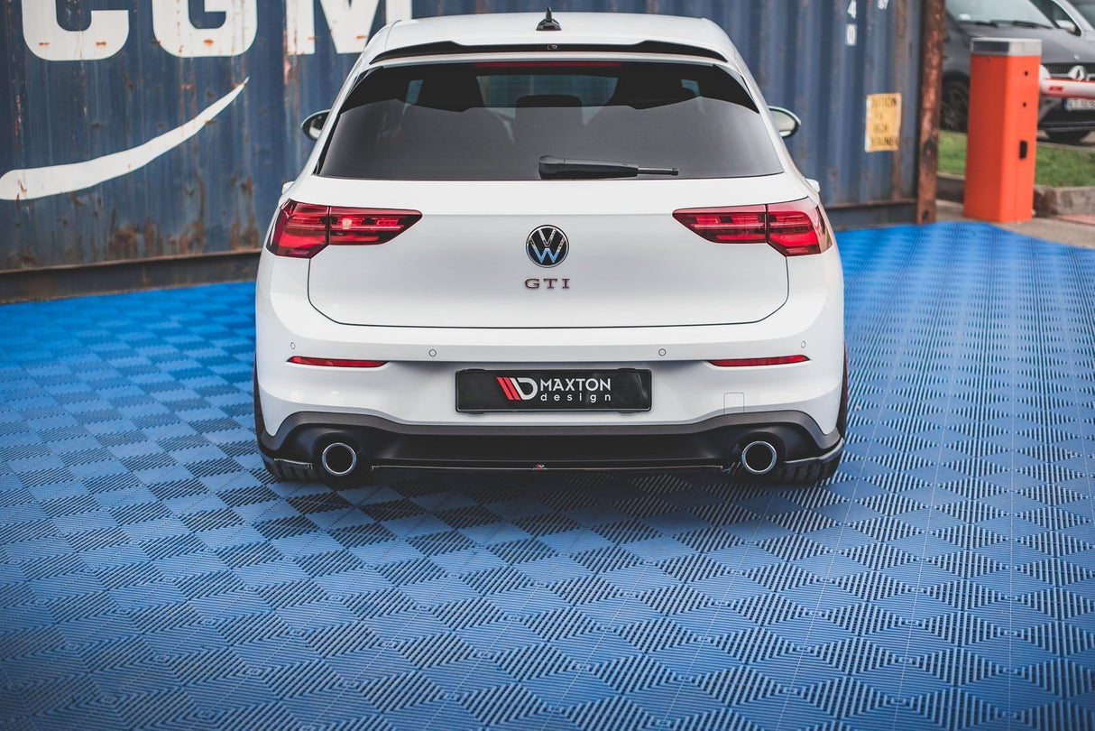 Maxton Design Central Rear Splitter Volkswagen Golf Mk8 GTi