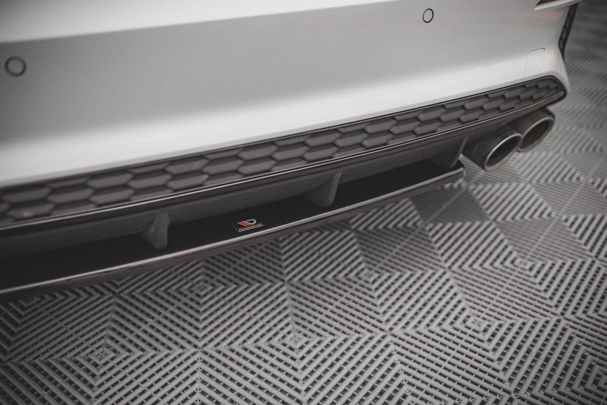 Maxton Design Central Rear Splitter Audi S3 8Y