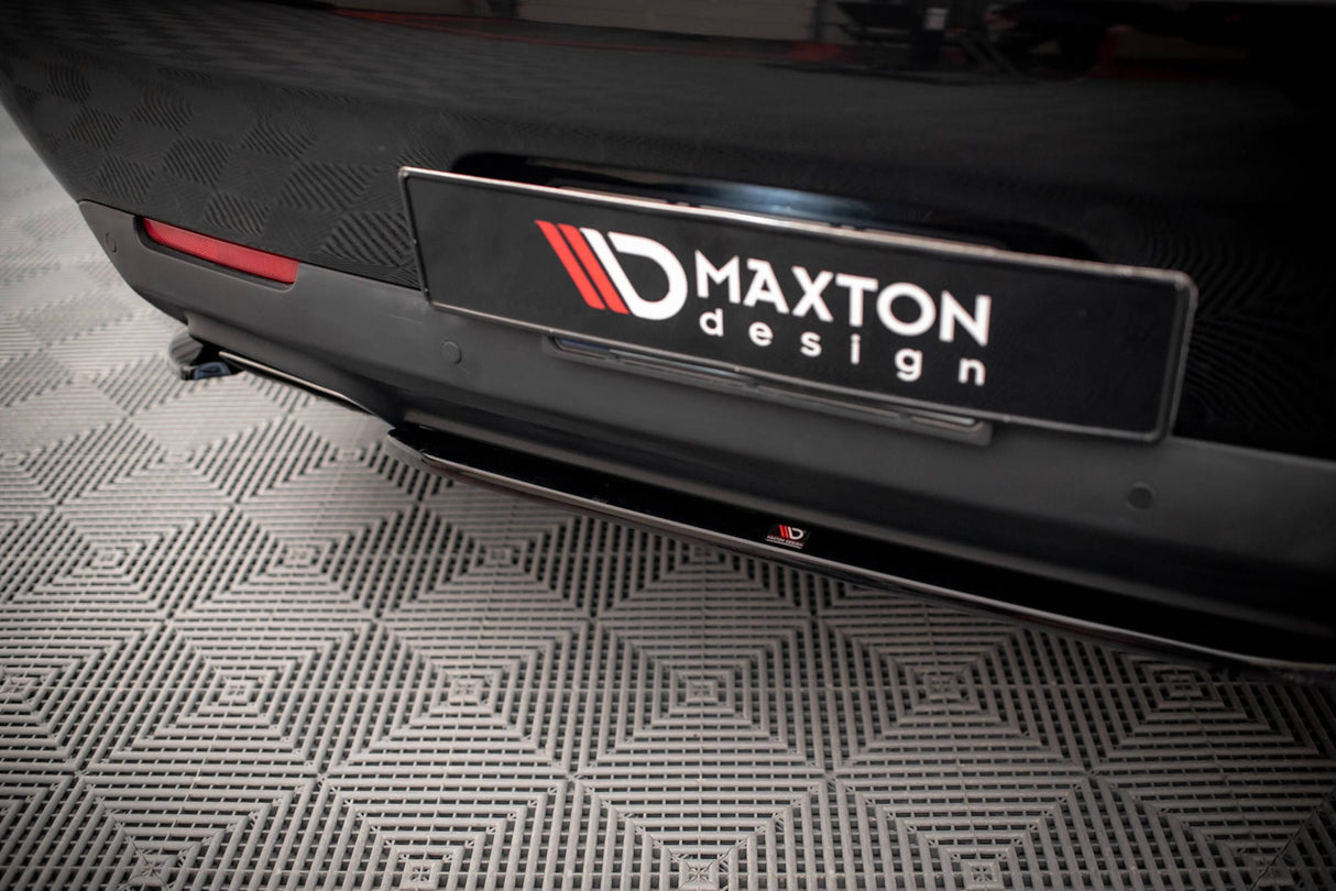 Maxton Design Central Rear Splitter For Dodge Challenger RT MK3 Facelift