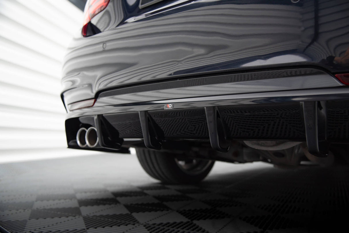 Maxton Design Central Rear Splitter (With Vertical Bars) BMW 4 Coupe / Gran Coupe / Cabrio M-Pack F32 / F36 / F33
