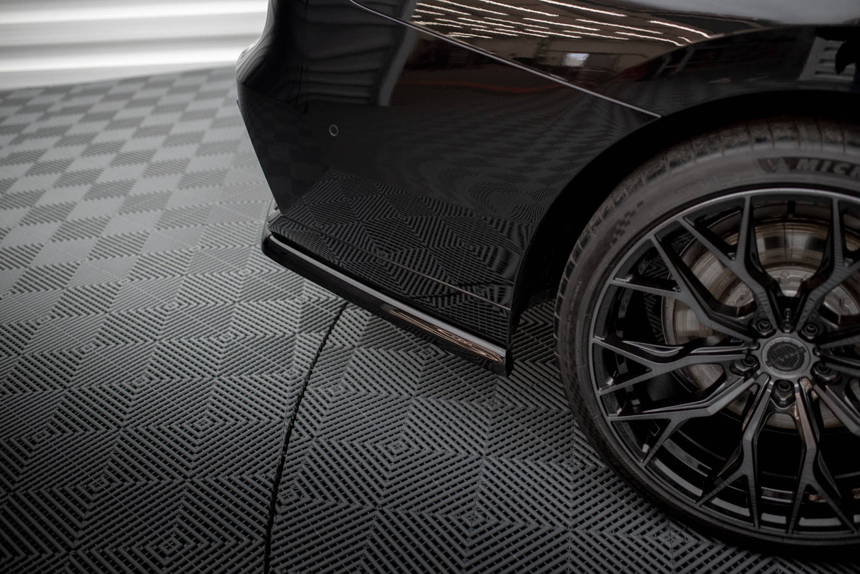 Maxton Design Central Rear Splitter (With Vertical Bars) BMW 7 M-Pack G70
