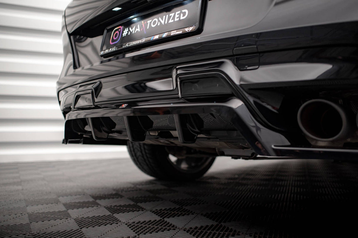 Maxton Design Central Rear Splitter (w/ Vertical Bars) - BMW X6 M F96