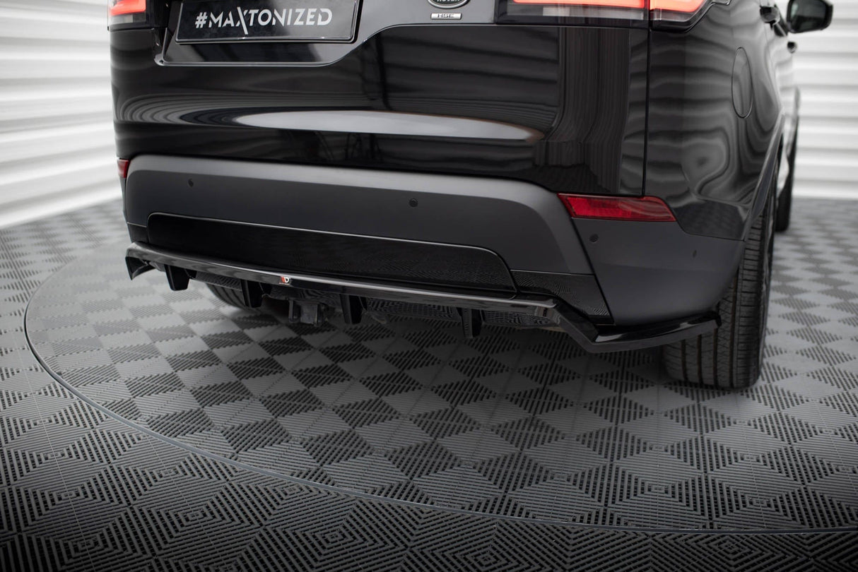 Maxton Design Central Rear Splitter (With Vertical Bars) Land Rover Discovery Hse MK5