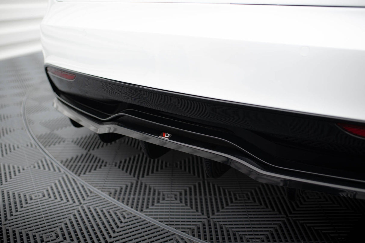 Maxton Design Central Rear Splitter (With Vertical Bars) V.2 Tesla Model S Plaid MK1 Facelift