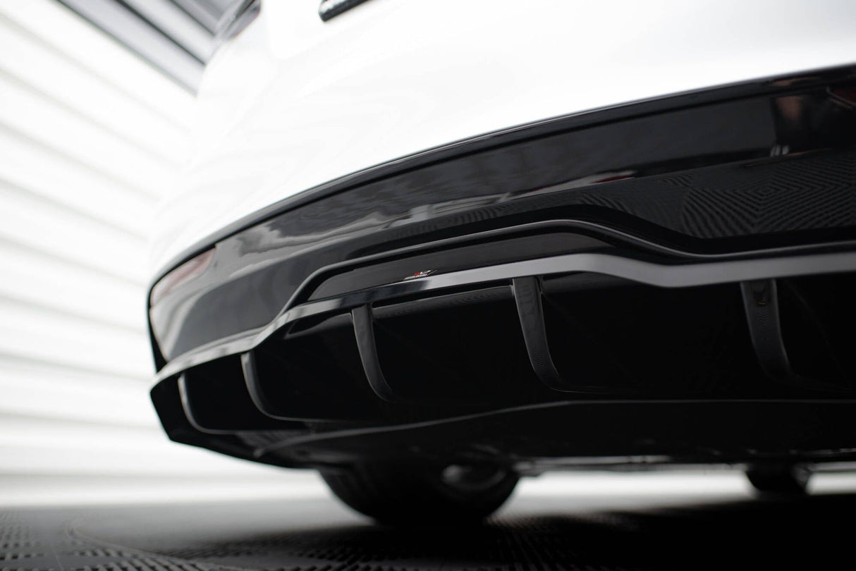 Maxton Design Central Rear Splitter (With Vertical Bars) V.2 Tesla Model S Plaid MK1 Facelift
