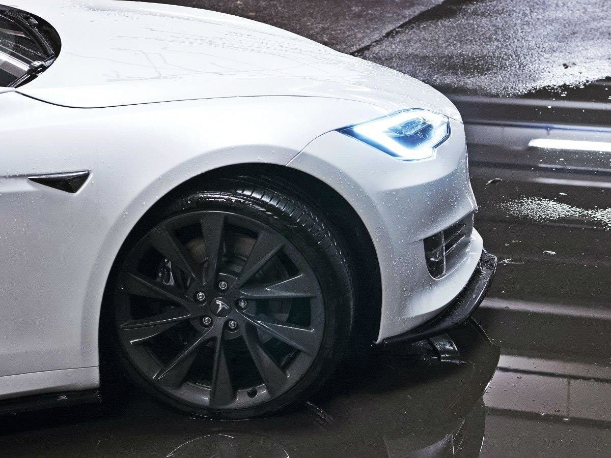 Maxton Design Front Splitter V.1 Tesla Model S Facelift