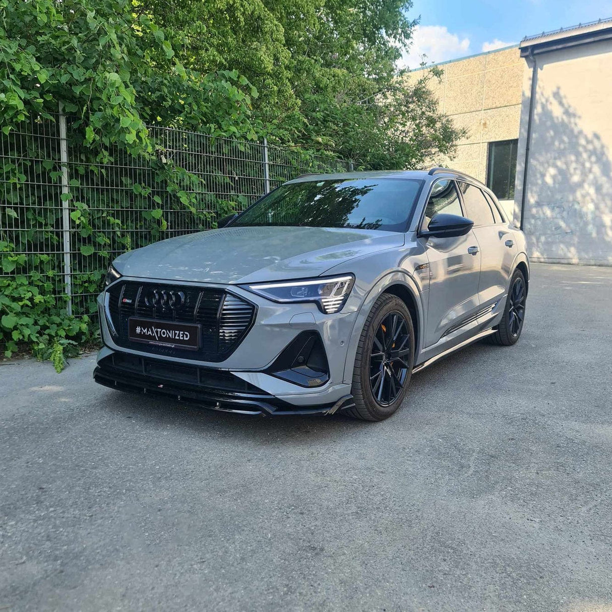 Maxton Design Front Splitter Audi E-Tron S-Line