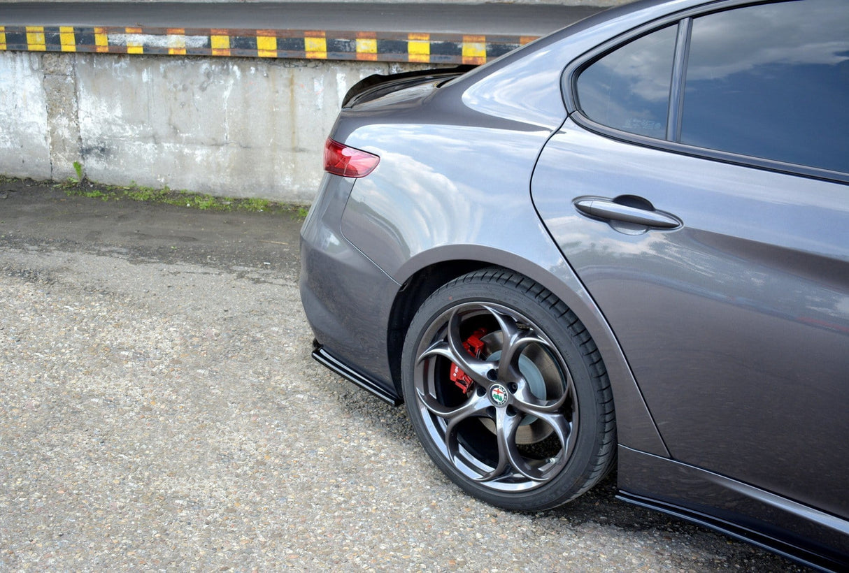 Maxton Design Rear Side Splitters Alfa Romeo Giulia Veloce