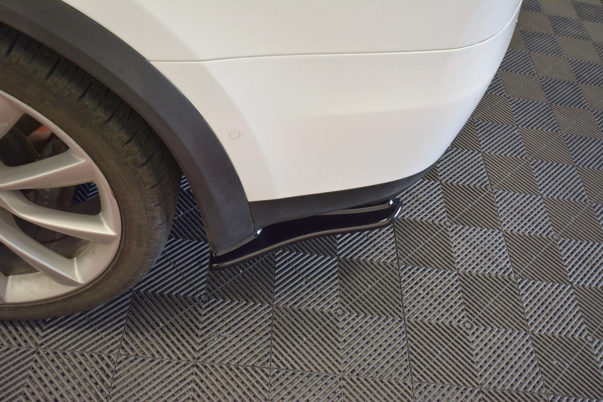 Maxton Design Rear Side Splitters V.1 Tesla Model X