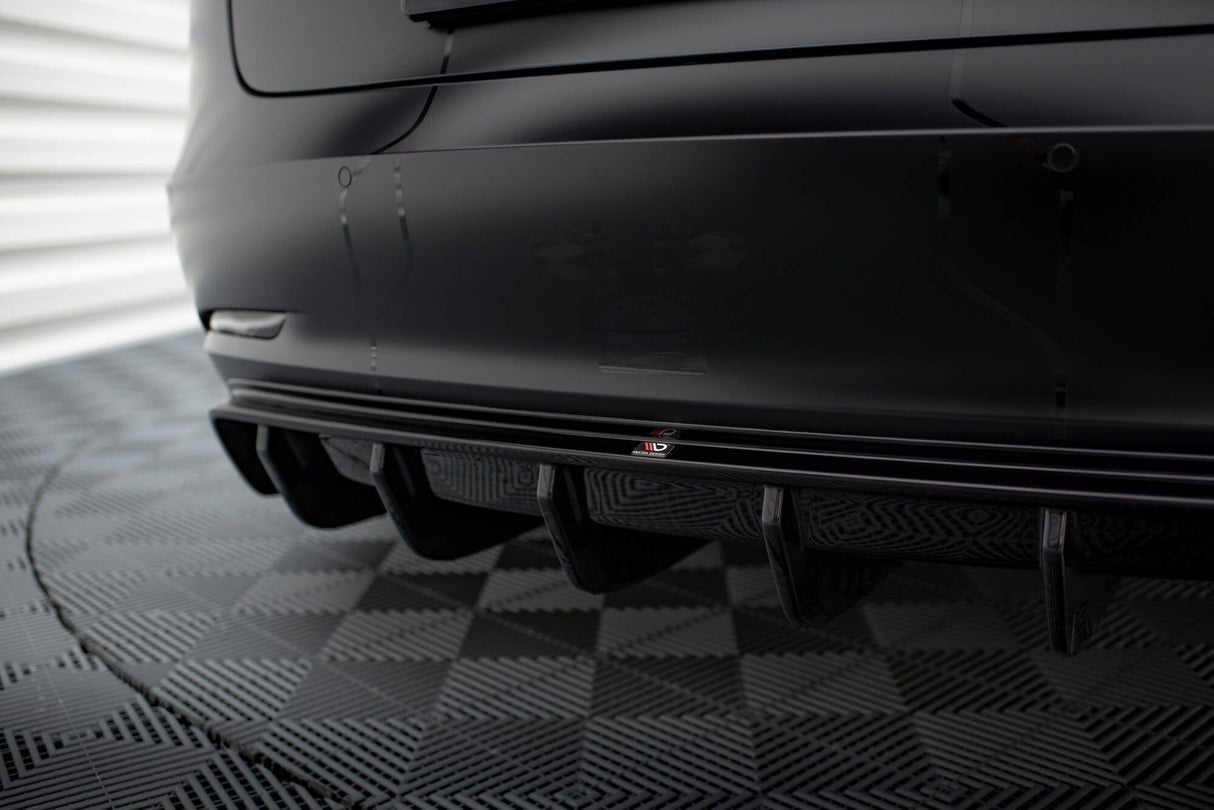 Maxton Design Rear Valance V.2 Tesla Model 3