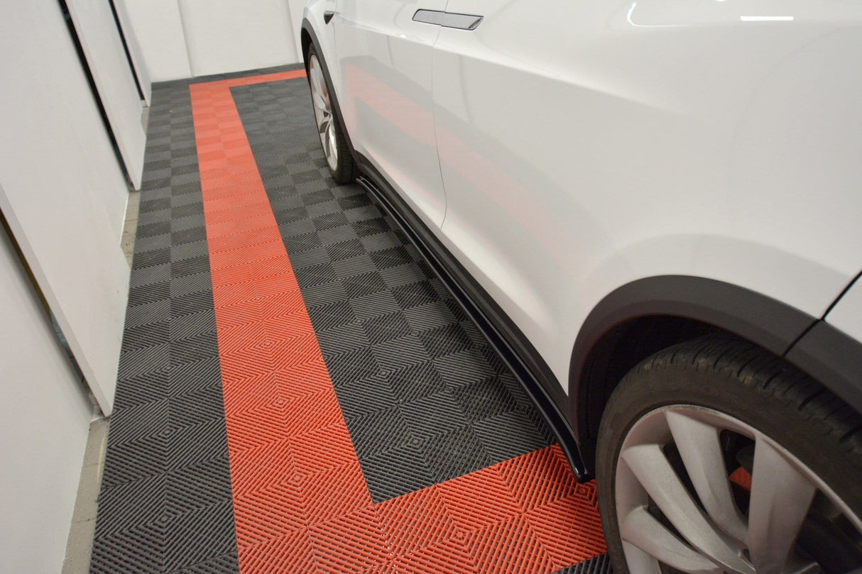 Maxton Design Side Skirts Diffusers V.2 Tesla Model X