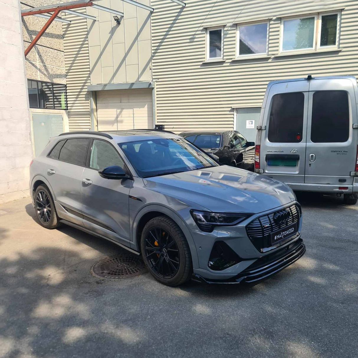 Maxton Design Side Skirts Diffusers Audi E-Tron S-Line