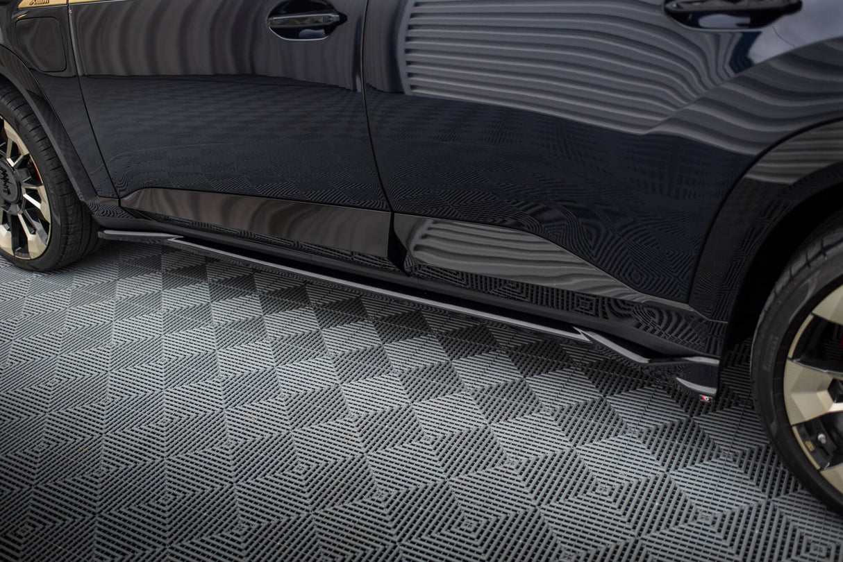 Maxton Design Side Skirts Diffusers BMW XM G09