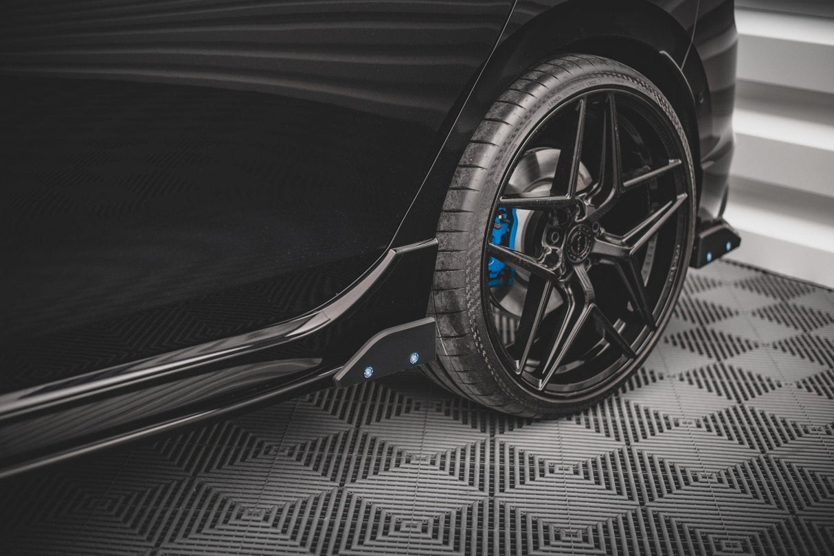 Maxton Design Side Skirts Diffusers + Flaps V.2 - VW Golf R Mk8