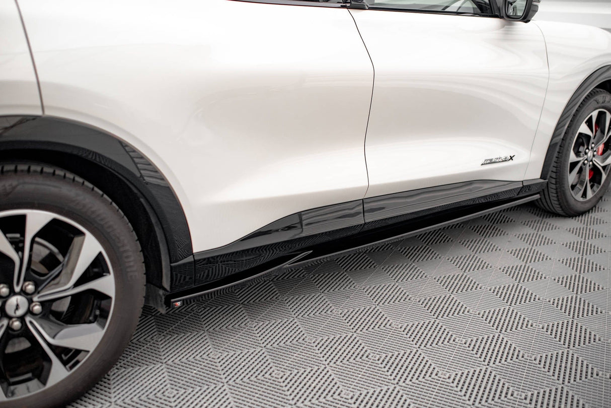 Maxton Design Side Skirts Diffusers Ford Mustang Mach-E MK1