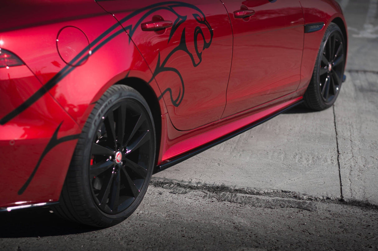 Maxton Design Side Skirts Diffusers Jaguar Xe R-Dynamic X760 Facelift