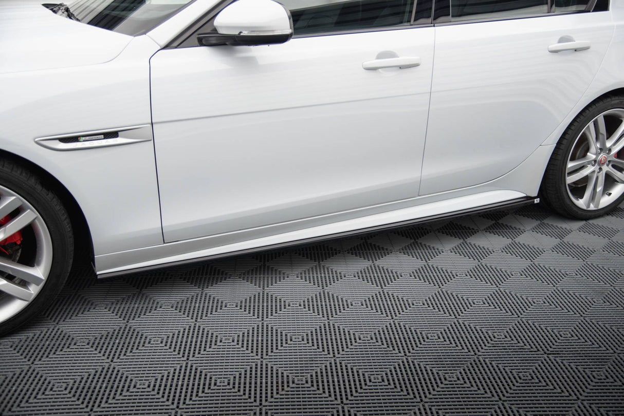 Maxton Design Side Skirts Diffusers Jaguar Xe R-Sport X760
