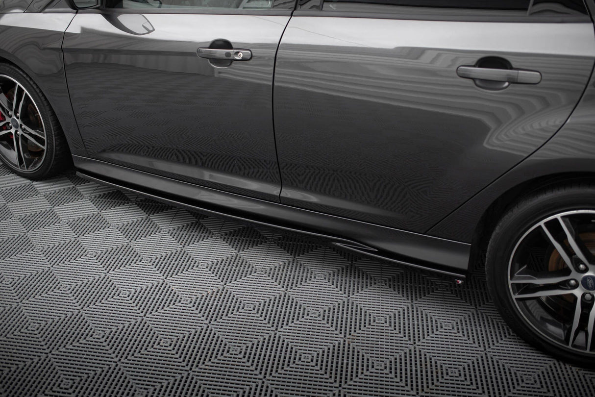 Maxton Design Side Skirts Diffusers V.2 Ford Focus St MK3 / MK3 Fl