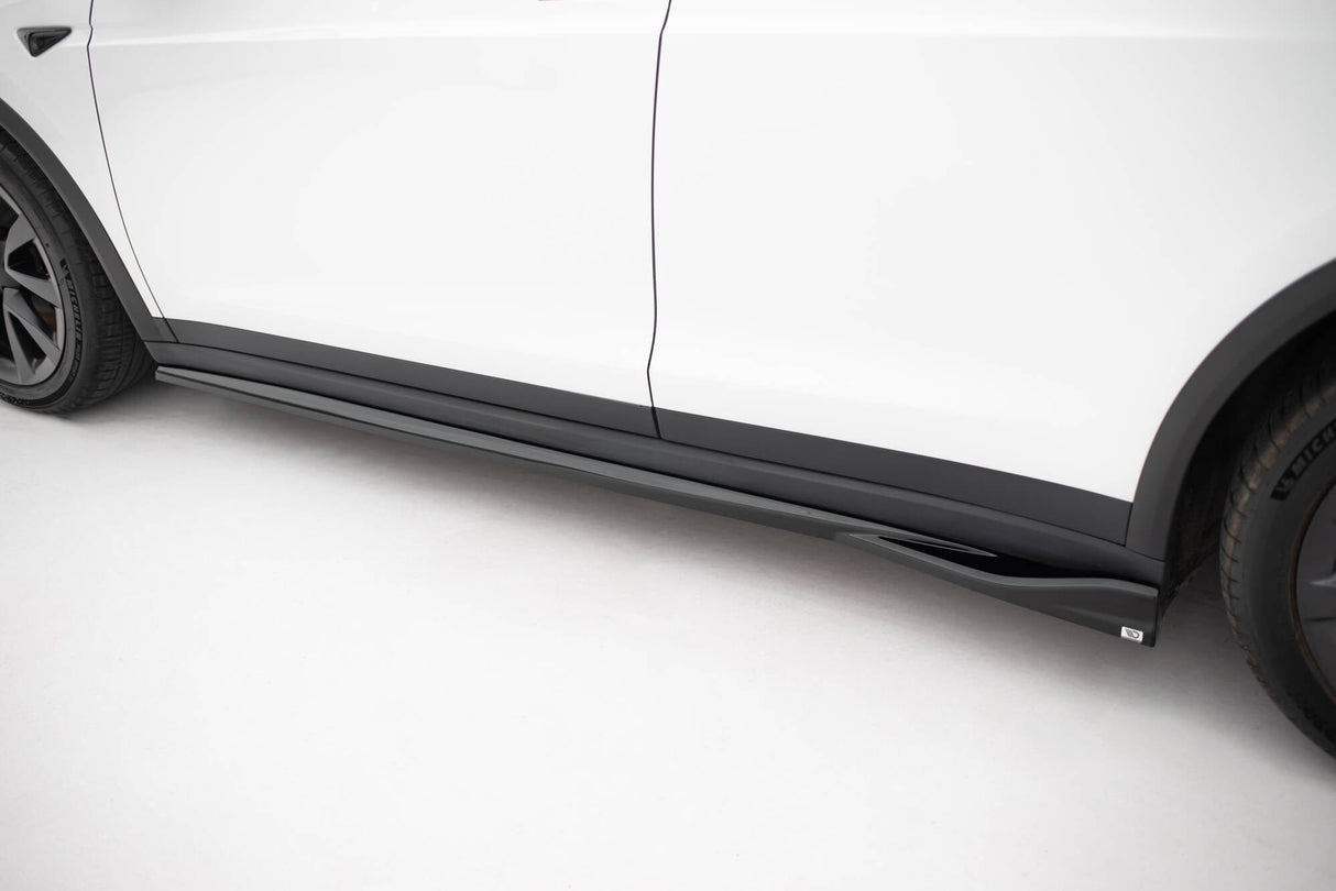 Maxton Design Side Skirts Diffusers V.2 Tesla Model X MK1 Facelift
