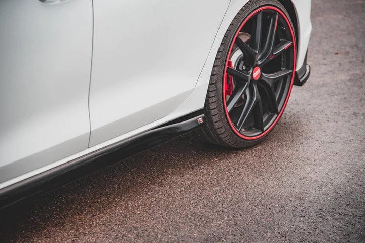 Maxton Design Side Skirts Diffusers V.3 Volkswagen Golf Mk8 GTi / GTi Clubsport / R-Line