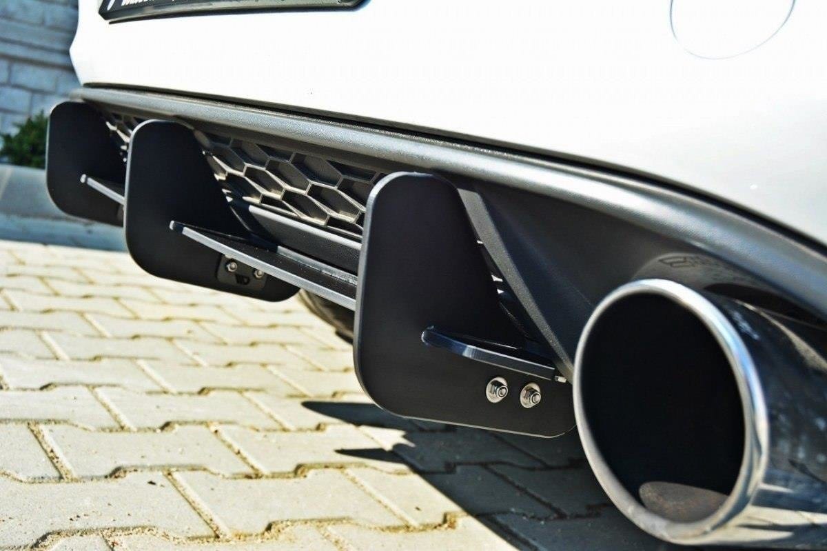 Maxton Design Rear Diffuser and Rear Side Splitters | Volkswagen Mk7 GTI
