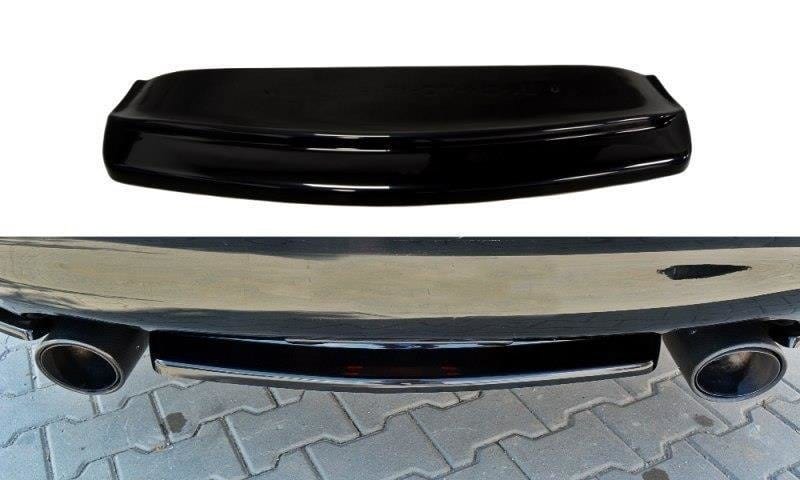 Maxton Design Central Rear Splitter Infiniti Qx70