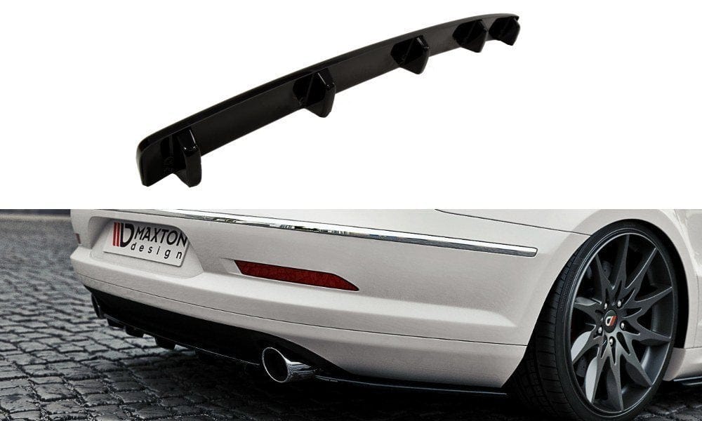 Maxton Design Central Rear Splitter VW Passat CC R36 R-Line (Preface) (With Vertical Bars)
