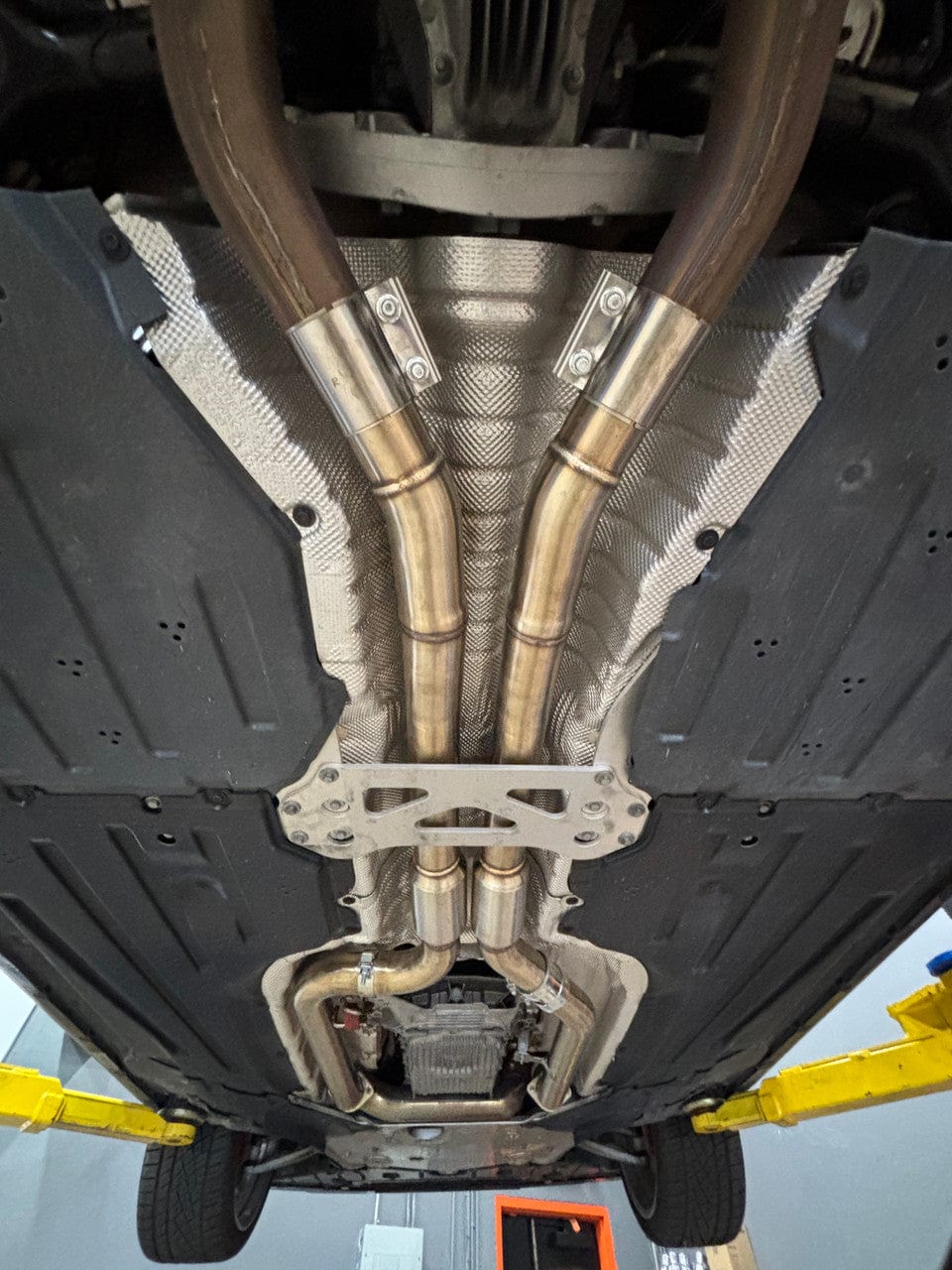MAD BMW Resonated H-Pipe Midpipe - BMW / G8X / M3 / M4