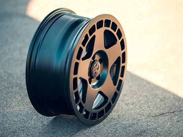 fifteen52 Cast TurboMac Wheel 18" (Asphalt Black)