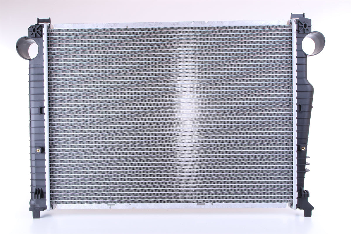 Radiator - Mercedes
